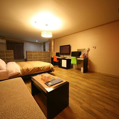 Chuncheon Myeongdong Hotel Eksteriør bilde