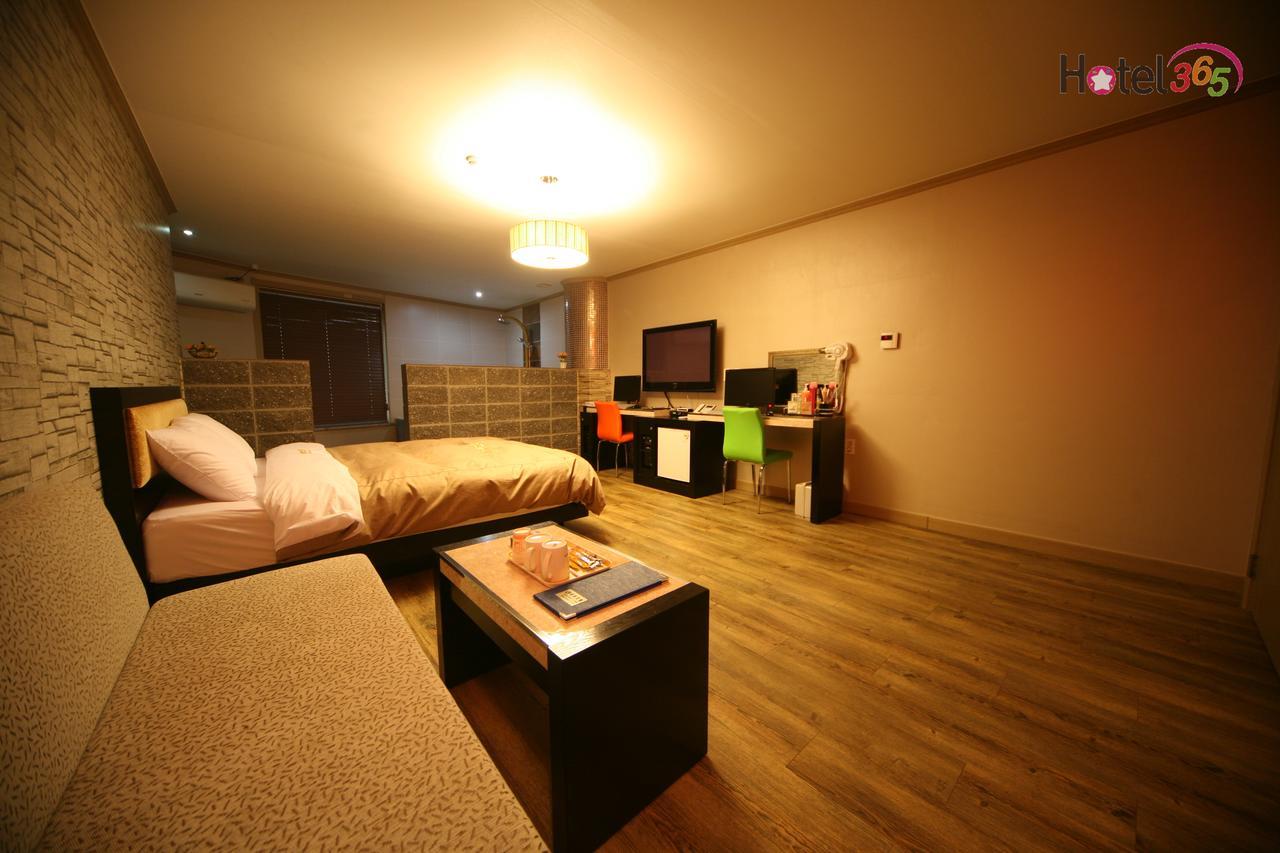 Chuncheon Myeongdong Hotel Eksteriør bilde