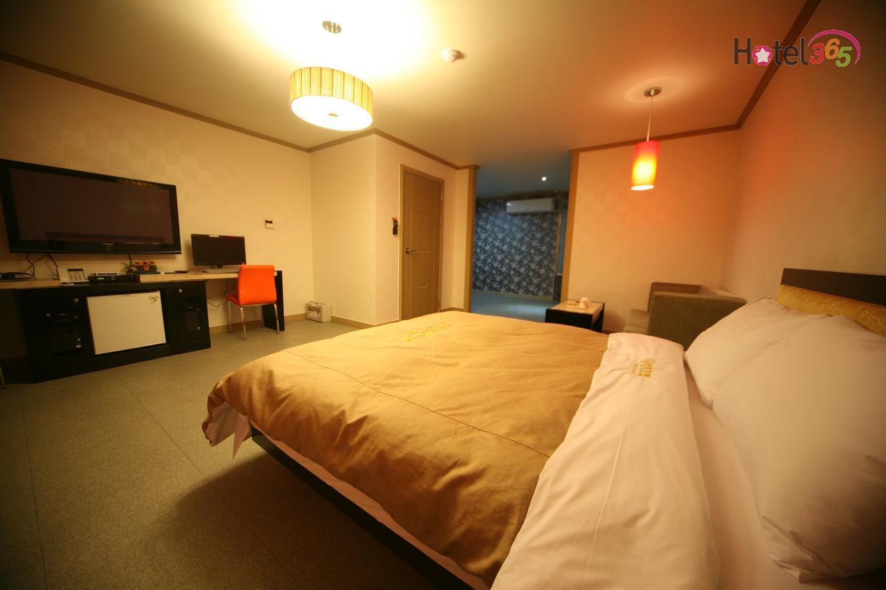 Chuncheon Myeongdong Hotel Eksteriør bilde