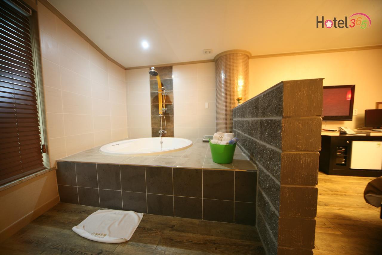 Chuncheon Myeongdong Hotel Eksteriør bilde