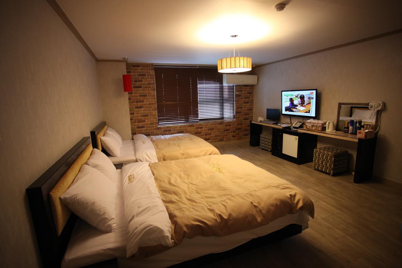 Chuncheon Myeongdong Hotel Eksteriør bilde