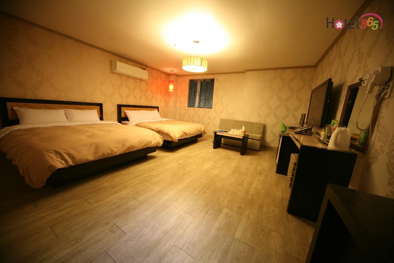 Chuncheon Myeongdong Hotel Eksteriør bilde