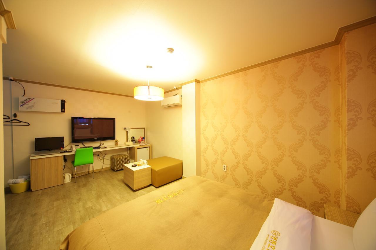 Chuncheon Myeongdong Hotel Eksteriør bilde